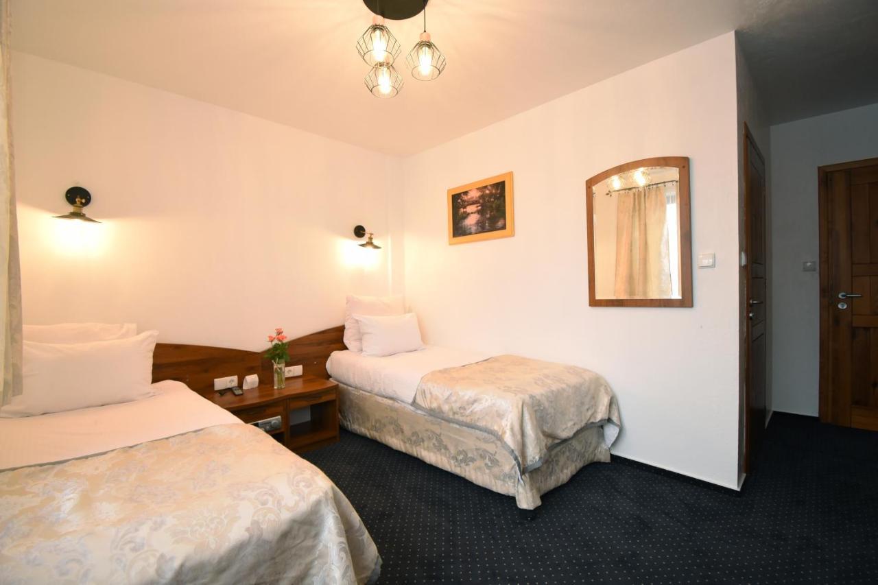 Kraina Jezior Hotel Ostroda Bagian luar foto